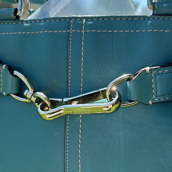 Coach | Hamptons Teal Carryall #F11199 - Picture 8 of 10